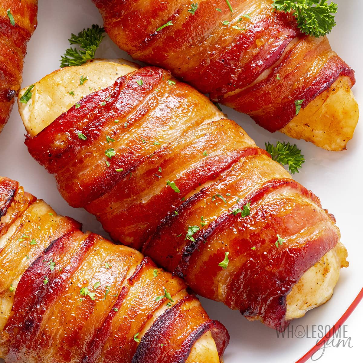 Crispy Bacon Wrapped Chicken Salad: Grill, Dress & Enjoy!